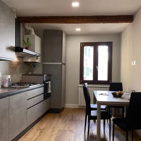 Lovely Flat Between Mercato Centrale And Duomo-3